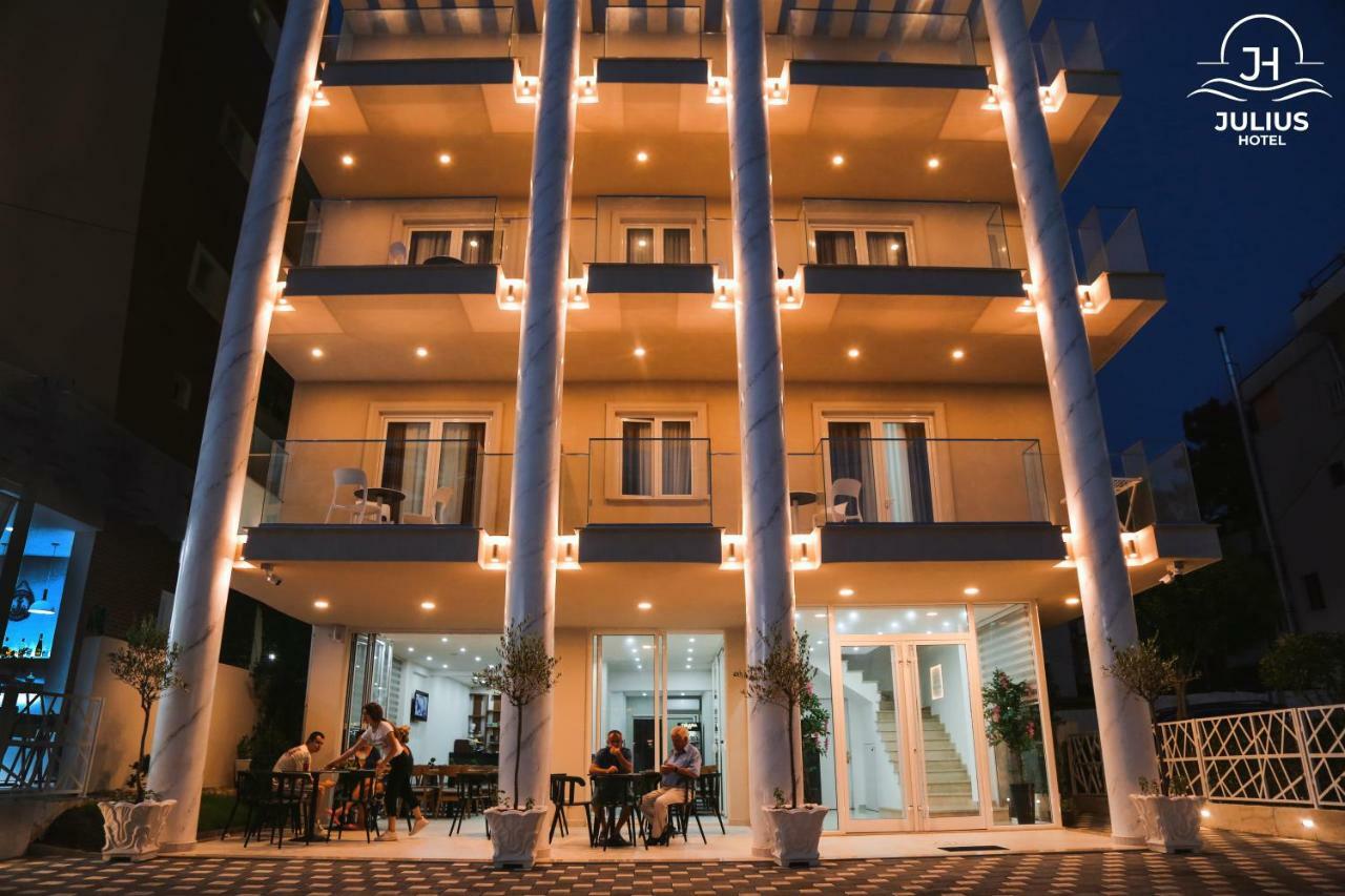 Julius Hotel Golem  Exterior photo